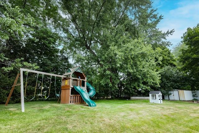 9 Massachusetts Ave, Danvers, MA 01923