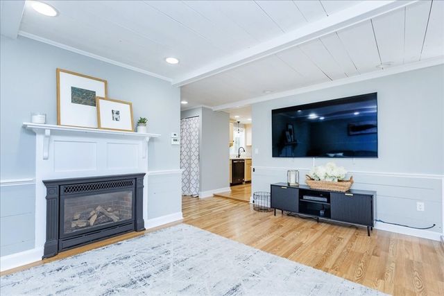 9 Massachusetts Ave, Danvers, MA 01923