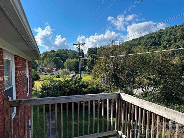 210 Howards Creek Road, Boone, NC 28607