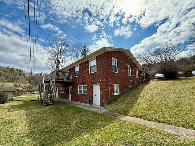 210 Howards Creek Road, Boone, NC 28607