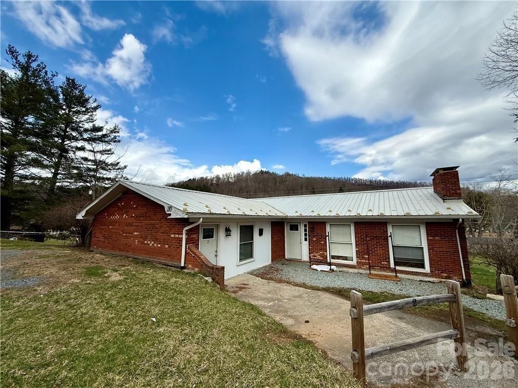 210 Howards Creek Road, Boone, NC 28607