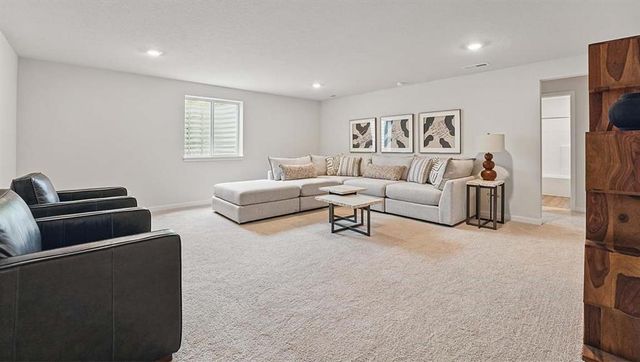21800 Vinci Circle, Peculiar, MO 64078