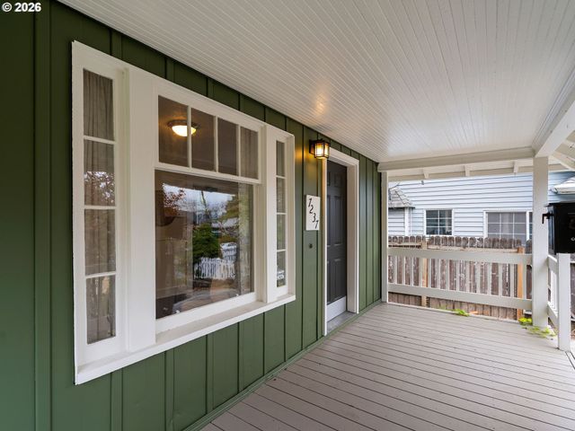 7237 N GREELEY Ave N, Portland, OR 97217