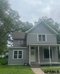 1450 N D Street, Fremont, NE 68025