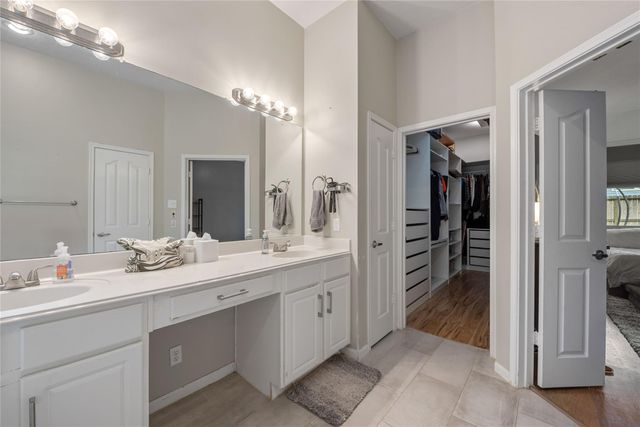 9331 Oratorio Court, Houston, TX 77040