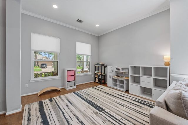 9331 Oratorio Court, Houston, TX 77040