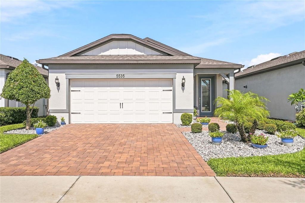 5535 BLUE CRUSH BEND, Land O Lakes, FL 34638