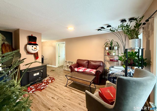 113 Otrobando Avenue, Norwich, CT 06360