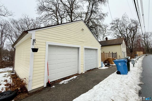 113 Otrobando Avenue, Norwich, CT 06360