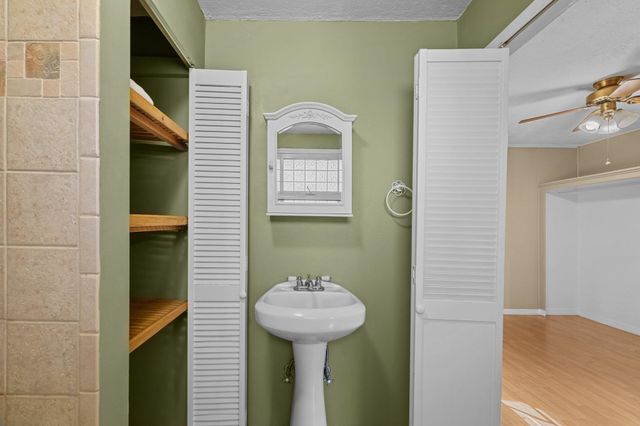 815 Kuulei St, Haiku, HI 96708