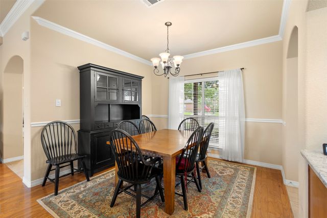 207 Red Wolf Lane, Red Oak, TX 75154