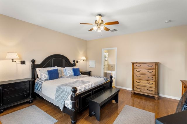 207 Red Wolf Lane, Red Oak, TX 75154