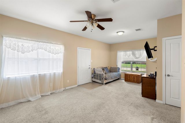 207 Red Wolf Lane, Red Oak, TX 75154