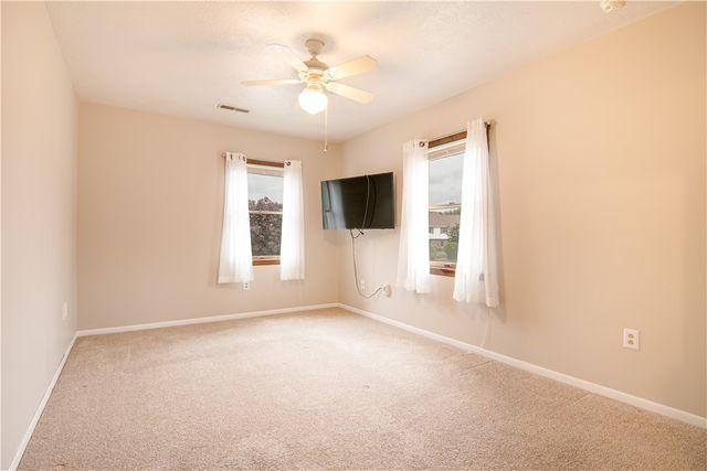 403 Evergreen Ct, Saxonburg Boro, PA 16056