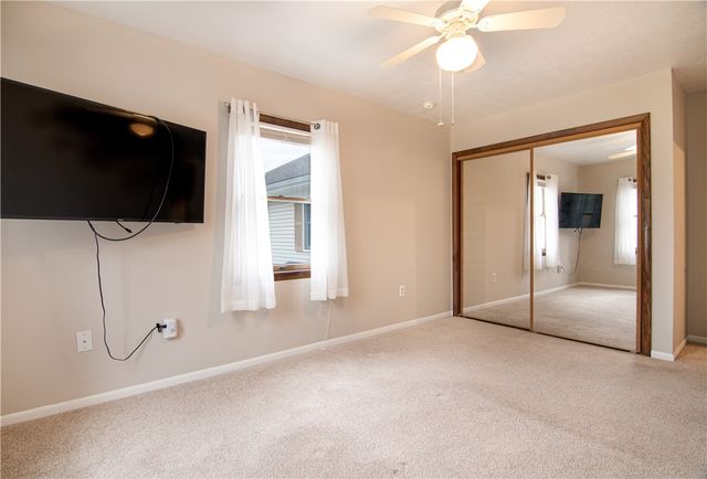 403 Evergreen Ct, Saxonburg Boro, PA 16056