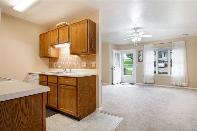 403 Evergreen Ct, Saxonburg Boro, PA 16056