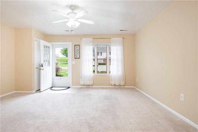 403 Evergreen Ct, Saxonburg Boro, PA 16056