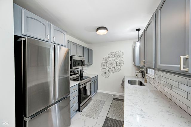 11090 Willowmere Drive, Carmel, IN 46280