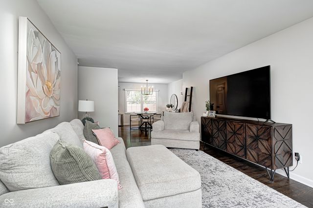 11090 Willowmere Drive, Carmel, IN 46280