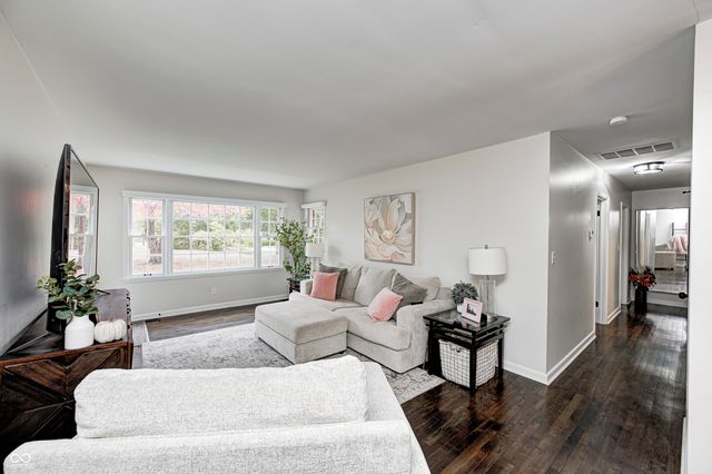 11090 Willowmere Drive, Carmel, IN 46280