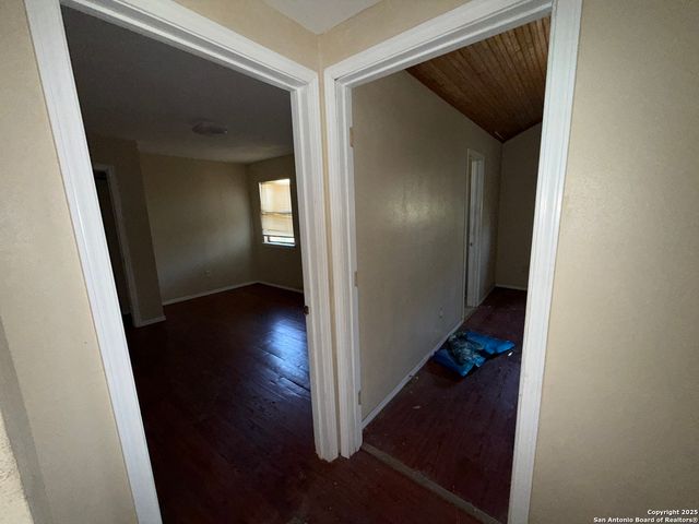 219 Elaine, San Antonio, TX 78222