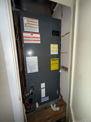 219 Elaine, San Antonio, TX 78222