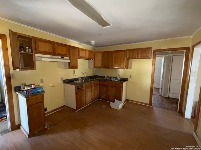 219 Elaine, San Antonio, TX 78222