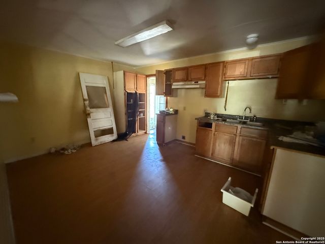 219 Elaine, San Antonio, TX 78222