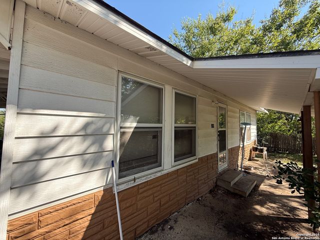 219 Elaine, San Antonio, TX 78222