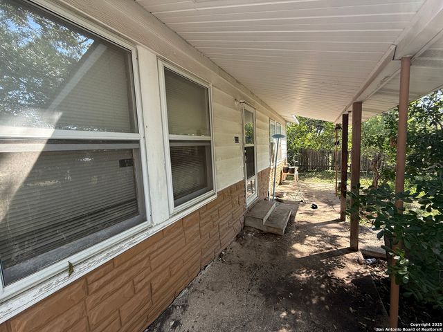 219 Elaine, San Antonio, TX 78222