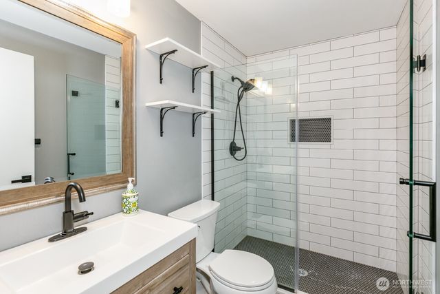 8618 74th Drive NE, Marysville, WA 98270