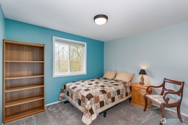 8618 74th Drive NE, Marysville, WA 98270