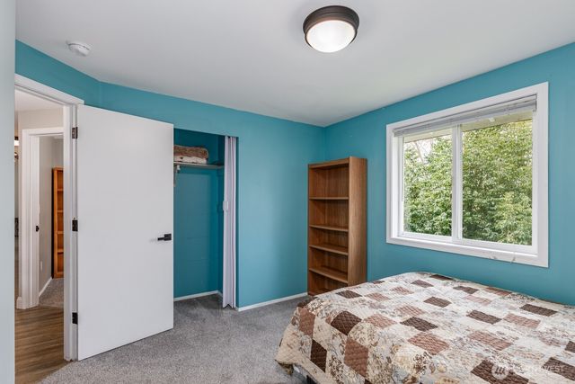 8618 74th Drive NE, Marysville, WA 98270