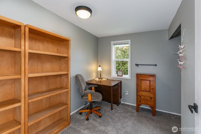 8618 74th Drive NE, Marysville, WA 98270