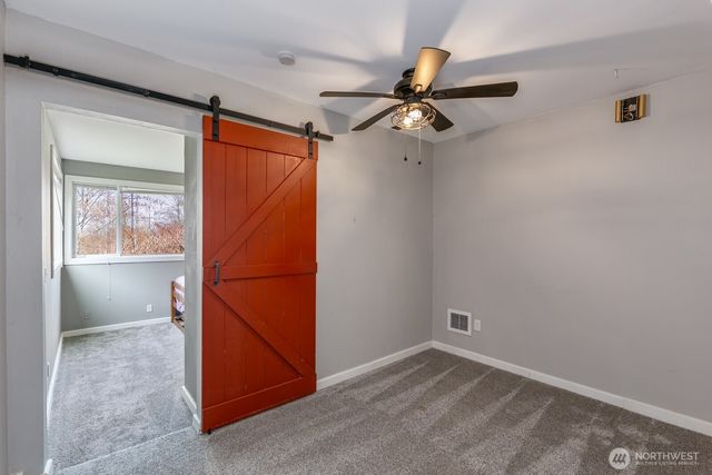 8618 74th Drive NE, Marysville, WA 98270