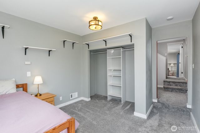 8618 74th Drive NE, Marysville, WA 98270