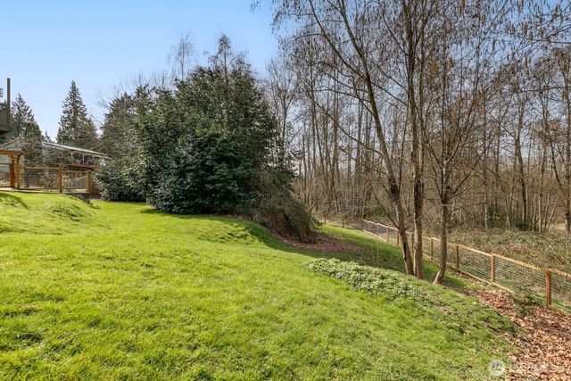 8618 74th Drive NE, Marysville, WA 98270