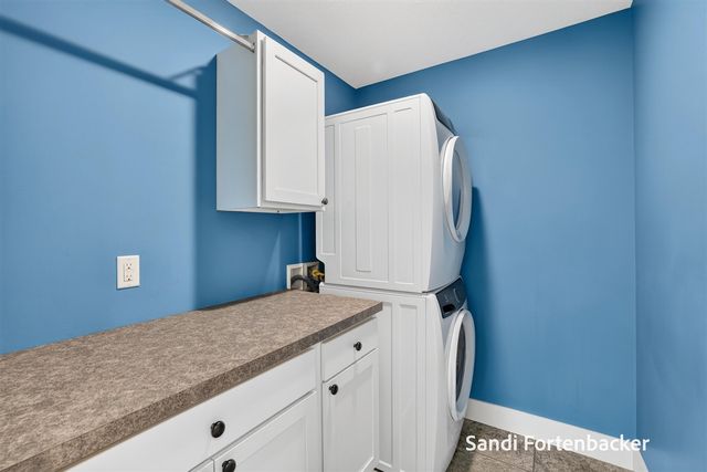 6635 Timberbrook Court, Norton Shores, MI 49441