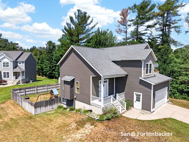 6635 Timberbrook Court, Norton Shores, MI 49441