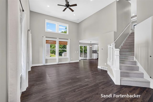 6635 Timberbrook Court, Norton Shores, MI 49441