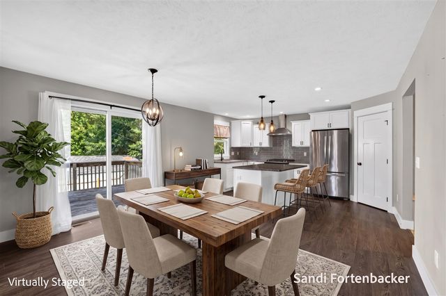 6635 Timberbrook Court, Norton Shores, MI 49441