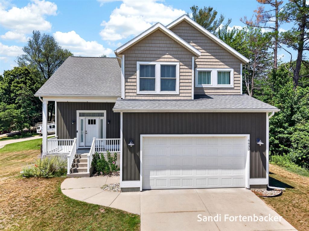 6635 Timberbrook Court, Norton Shores, MI 49441