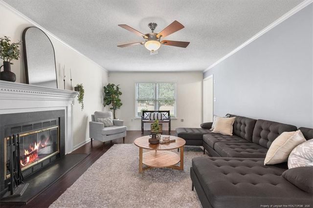 1939 Fairforest Drive, Fayetteville, NC 28304