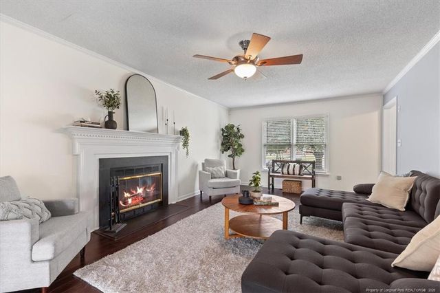 1939 Fairforest Drive, Fayetteville, NC 28304