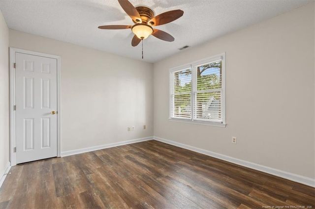 1939 Fairforest Drive, Fayetteville, NC 28304