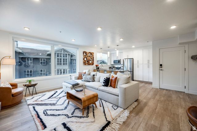 1293 LOWELL AVE #A403, Park City, UT 84060