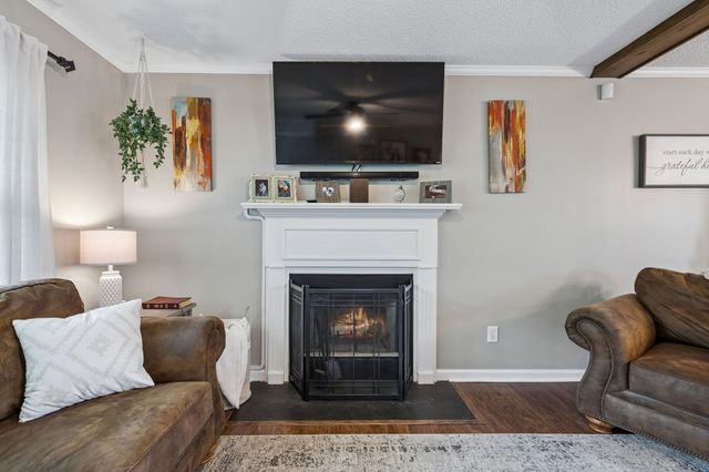 412 Lake Cir, Columbia, TN 38401