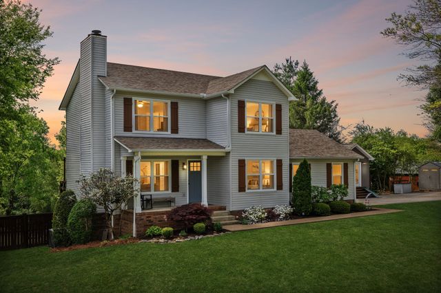 412 Lake Cir, Columbia, TN 38401