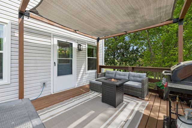 412 Lake Cir, Columbia, TN 38401