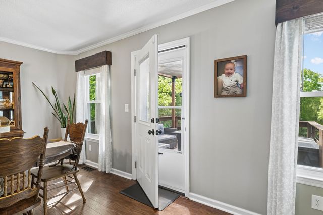 412 Lake Cir, Columbia, TN 38401